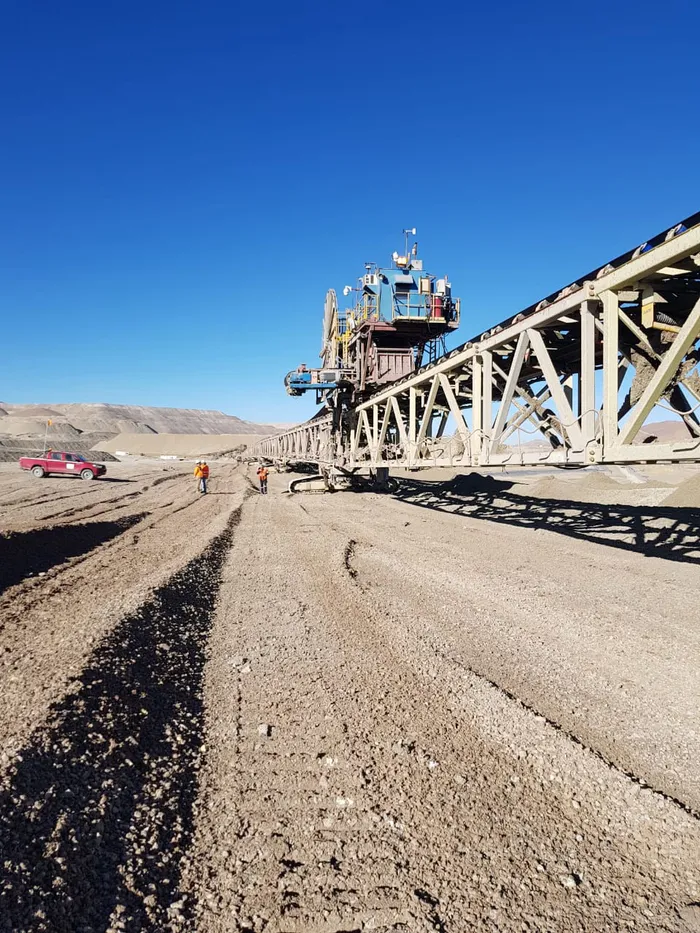 Correa transportadora en planta